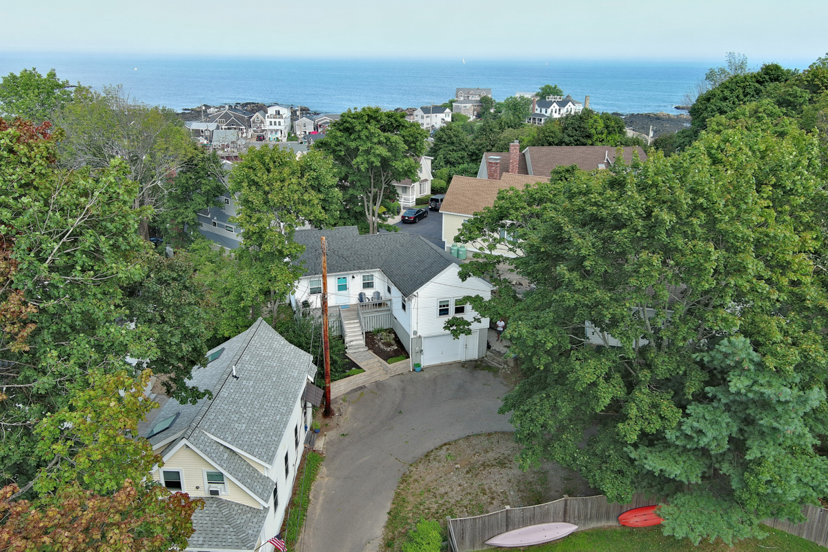 Fully Furnished Vacation Cottage Rentals Ogunquit, Maine